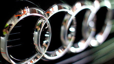 Ремонт или замена пневмоподвески Audi в Волхове, восстановление пневмоподушек и пневмобаллонов Ауди.